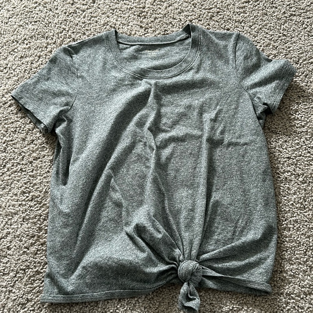 Madewell gray knotted tee size XS